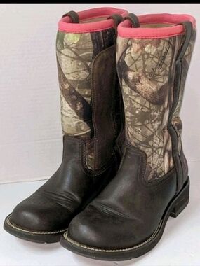 Womens Ariat FatBaby 7.5B Waterproof Camo Pink Leather Neoprene Western Boot .